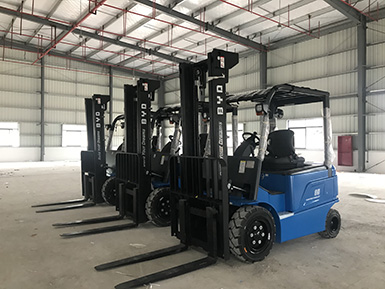 感謝蔡總的大力支持，再次購買3+1臺比亞迪叉車，祝：生意興隆！